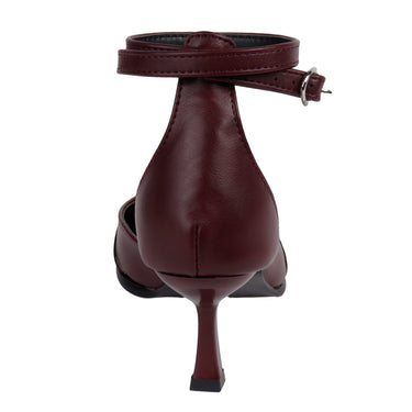 Zapatilla Cerrada Color Vino Maquech Para Mujer 4053